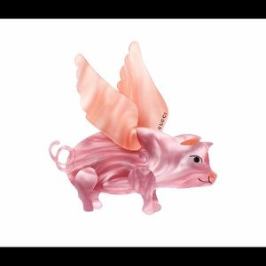 Gucci flying pig brooch 2019 limited edition